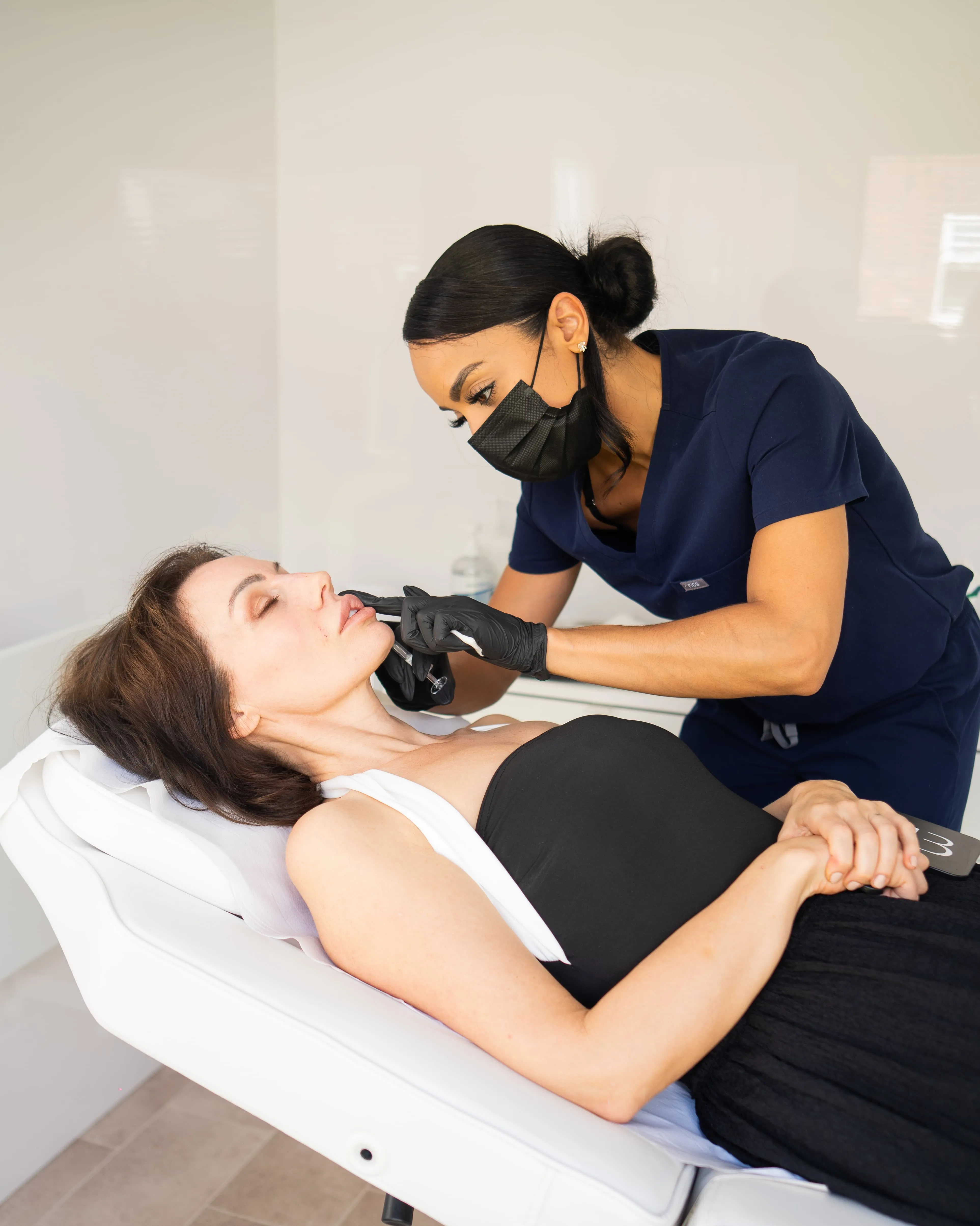 A natural, balanced full-face look by Nicole Bleu Aesthetics